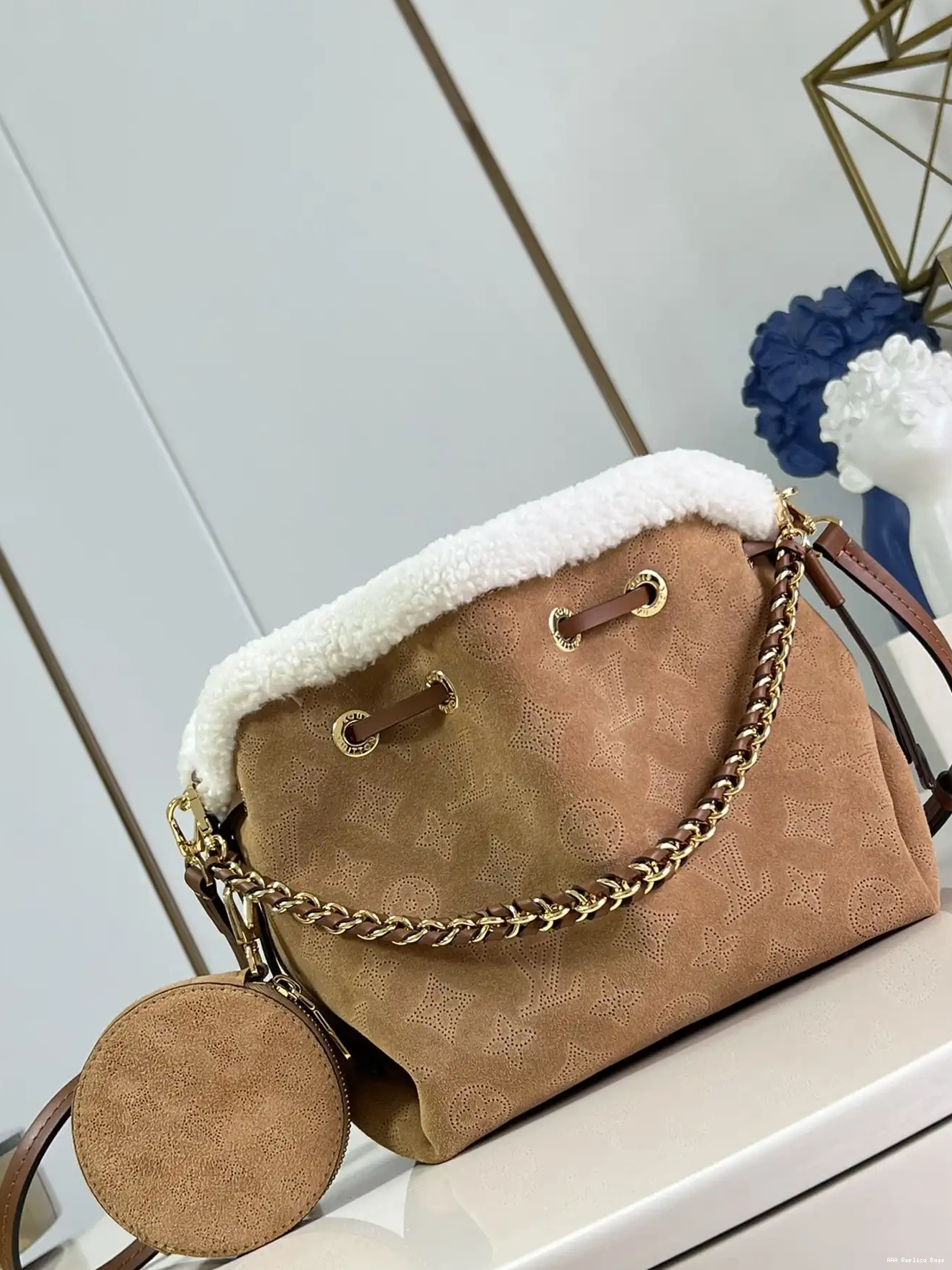 Aaa replica ru BELLA VUITTON LOUIS 0606